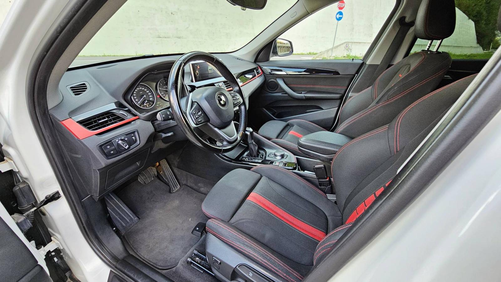 BMW X1 sDrive 18d Sport Line A/T