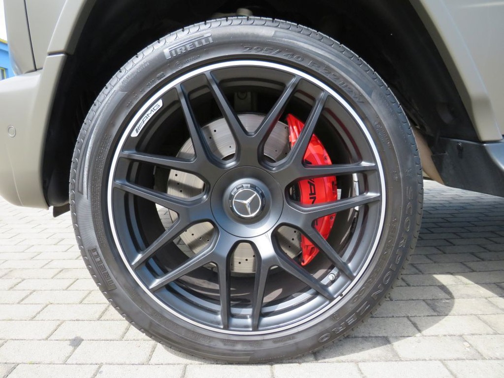 MERCEDES-BENZ G trieda AMG G63 V8 Designo Webasto