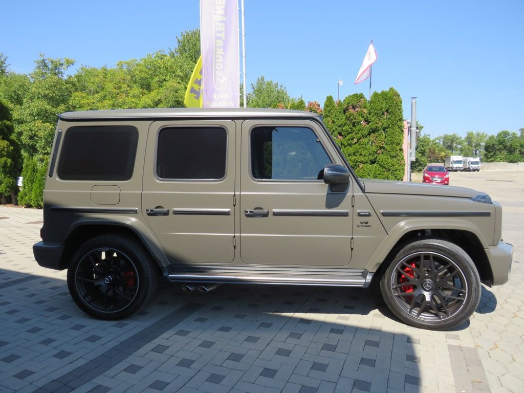 MERCEDES-BENZ G trieda AMG G63 V8 Designo Webasto