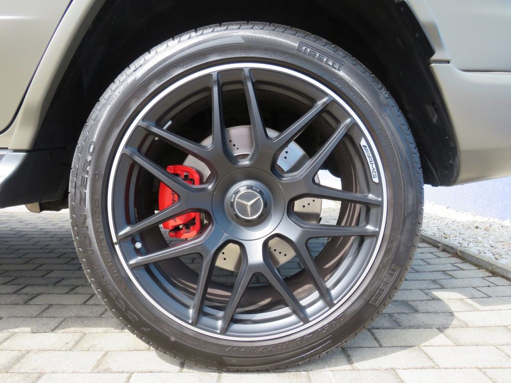 MERCEDES-BENZ G trieda AMG G63 V8 Designo Webasto