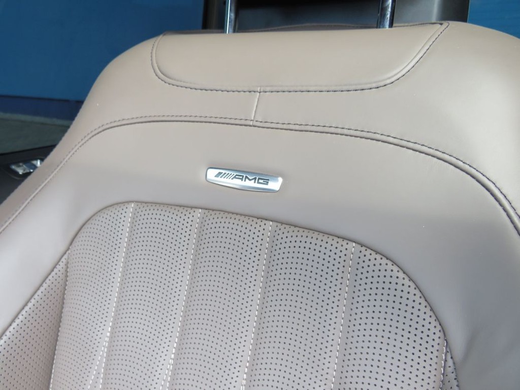 MERCEDES-BENZ G trieda AMG G63 V8 Designo Webasto