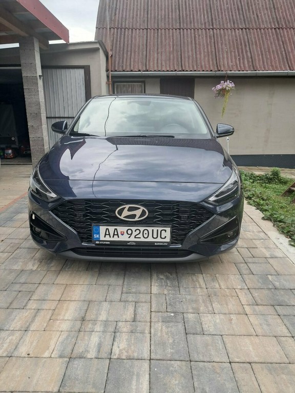 Hyundai i30 Fastback 1.5 T-GDI STYLE 2025