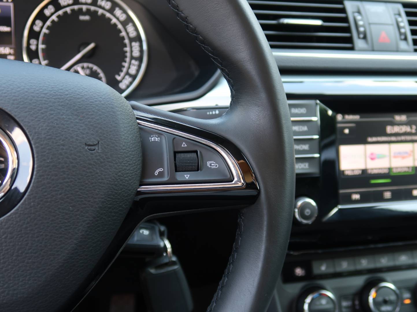 Škoda Superb Combi 1.4 TSI Style 2017 - 113.000 km