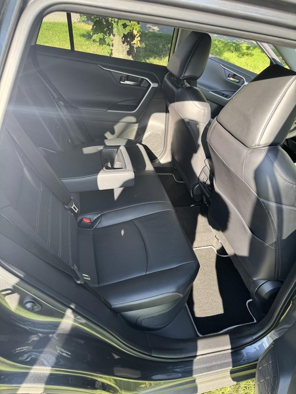Toyota RAV4 2.5 Hybrid e-CVT Executive AWD