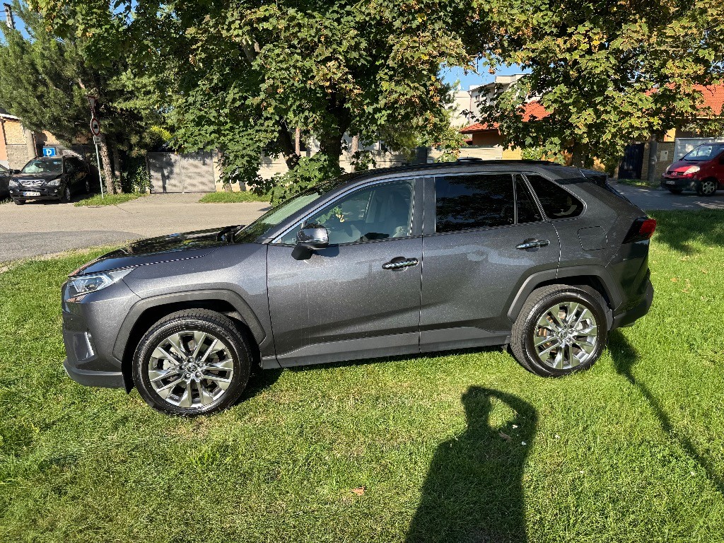 Toyota RAV4 2.5 Hybrid e-CVT Executive AWD