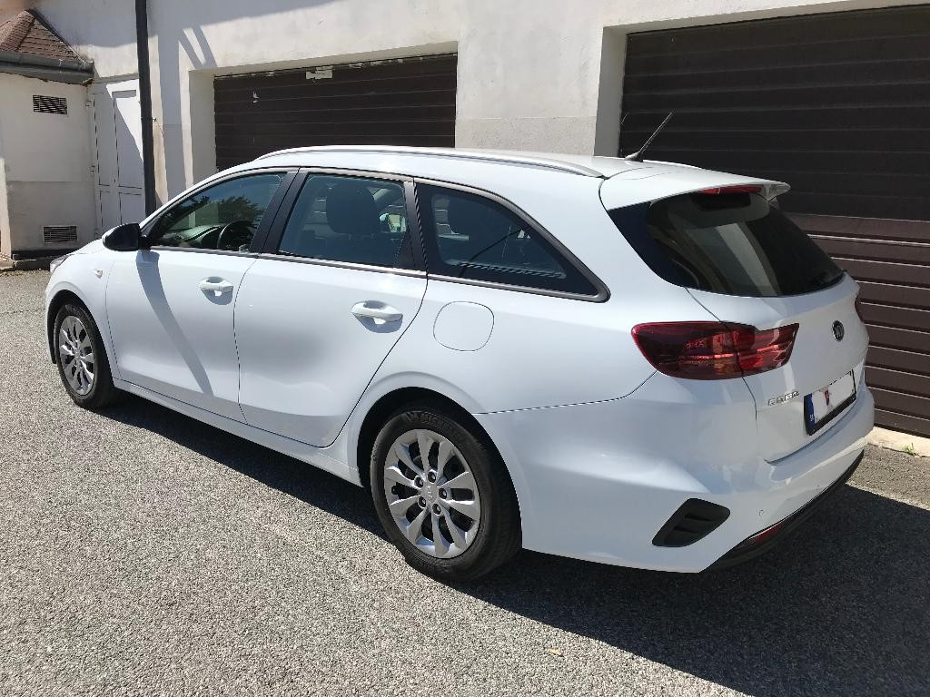 KIA Cee’d Sporty Wagon 1.6 CRDi Silver