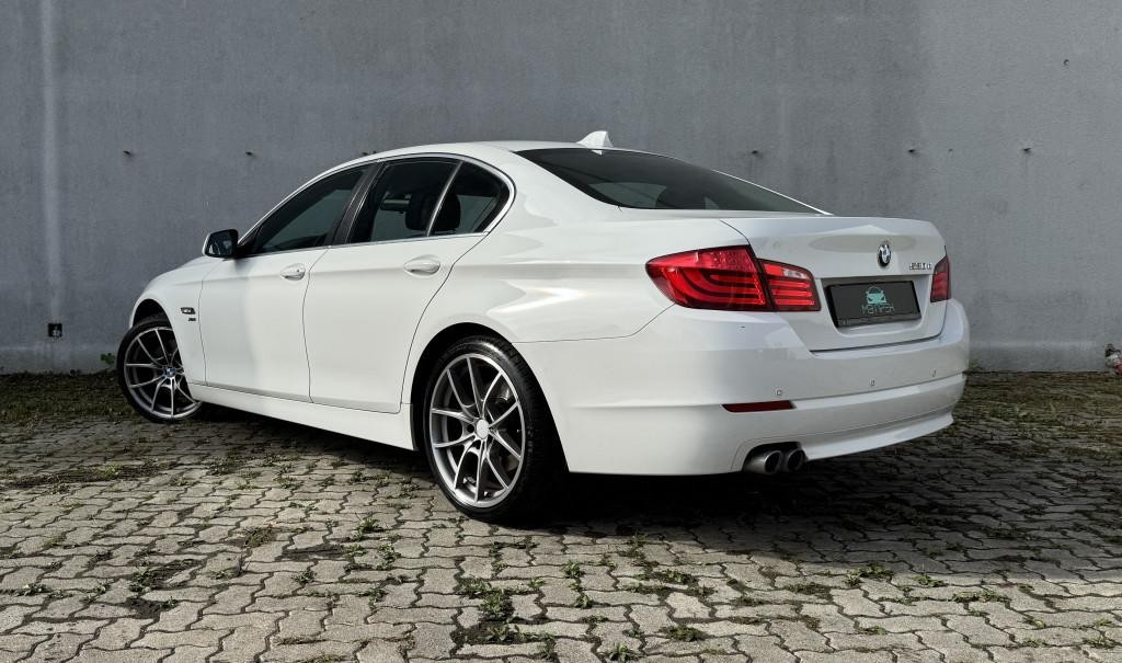 BMW rad 5 530d xDrive A/T