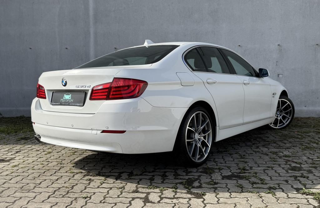 BMW rad 5 530d xDrive A/T