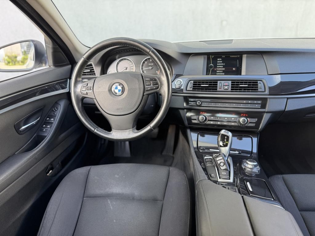 BMW rad 5 530d xDrive A/T