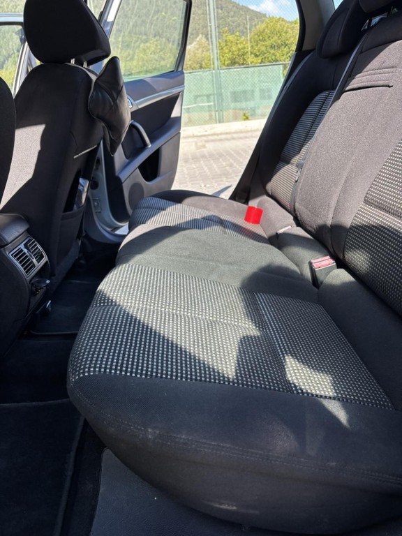 Peugeot 407 SW 2.0 HDi Confort Pack A/T