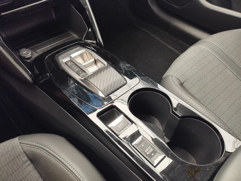 Peugeot 208 1,2 AT PureTech ALLURE pack