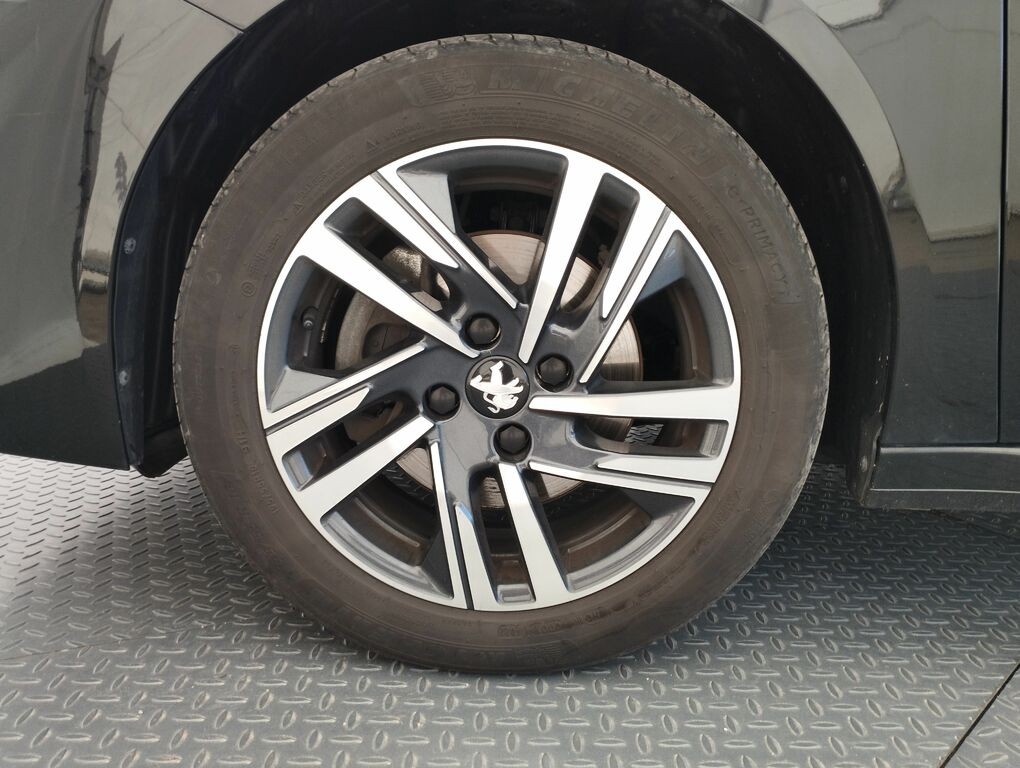 Peugeot 208 1,2 AT PureTech ALLURE pack