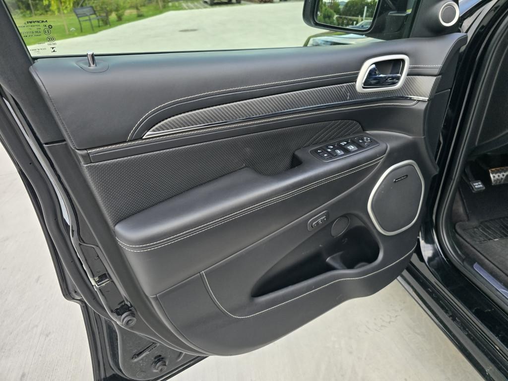 Jeep Grand Cherokee 6.4 V8 HEMI SRT A/T