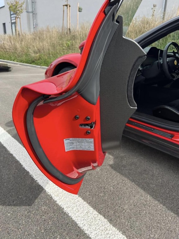 Ferrari SF90 Stradale ASSETTO FIORANO