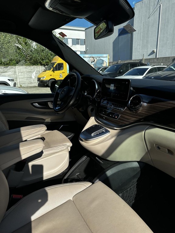Mercedes V trieda 300 d extralang A/T 4MATIC