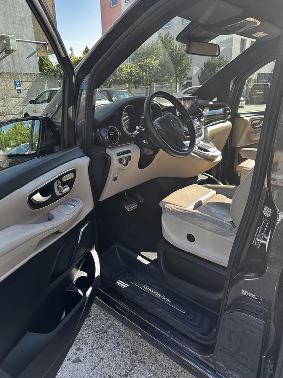 Mercedes V trieda 300 d extralang A/T 4MATIC