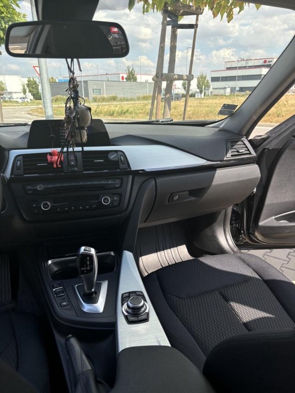 BMW rad 3 320d A/T