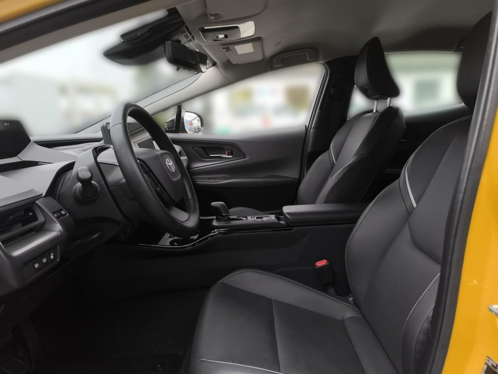Osobné a úžitkové autá Toyota Prestige 2.0 Plug-in Hybrid (223 k) 2x4