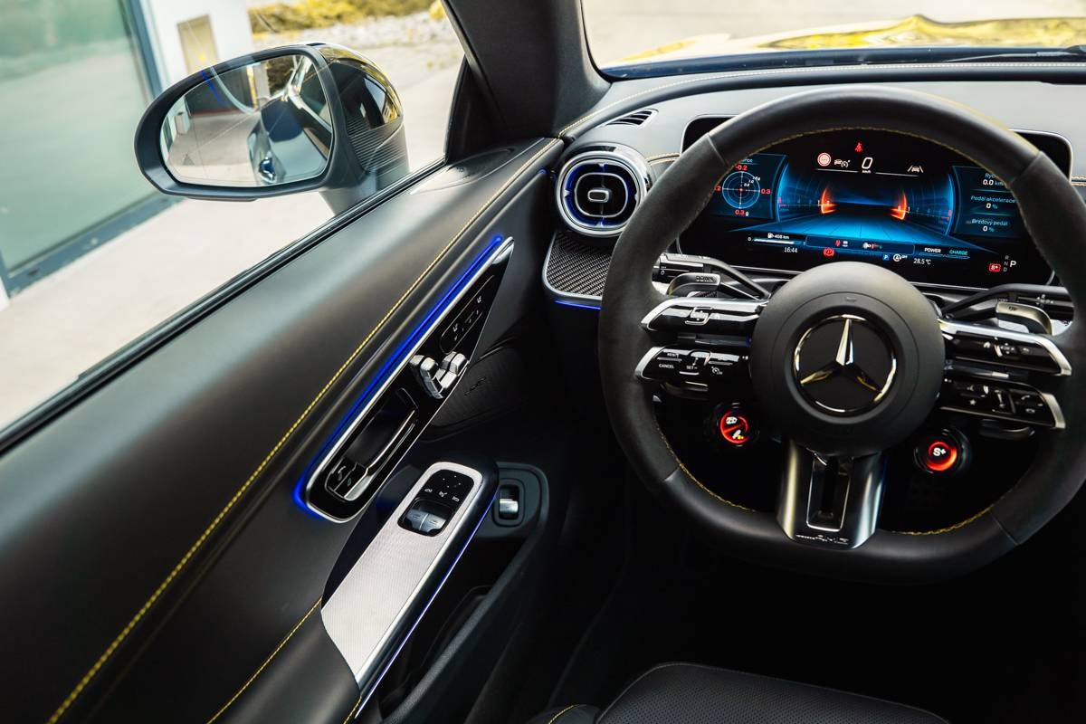 Mercedes-Benz CLE 53 AMG Performance 4Matic+ / RECARO / Carbon / Záruka / TOP