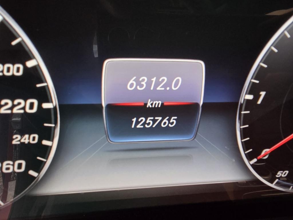 Mercedes E trieda 350 BlueTEC Avantgarde