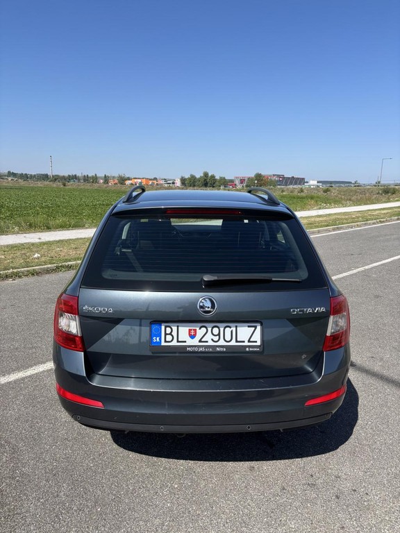 Škoda Octavia Combi 2.0 TDI Ambition