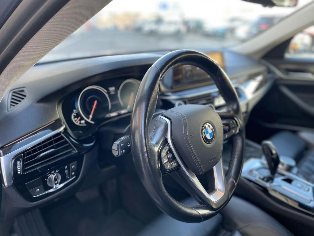 BMW rad 5 Touring 530d xDrive A/T