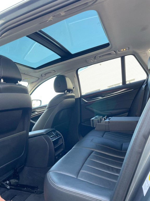 BMW rad 5 Touring 530d xDrive A/T