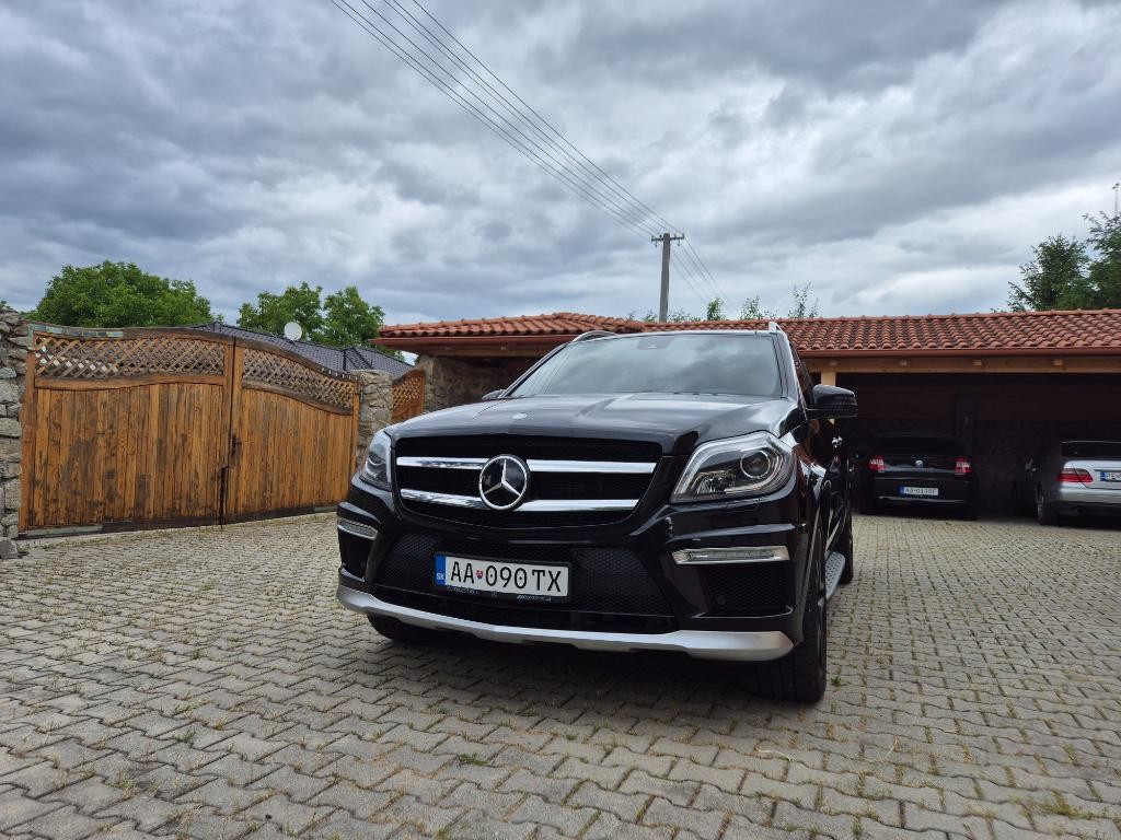Mercedes GL trieda 63 AMG 4MATIC