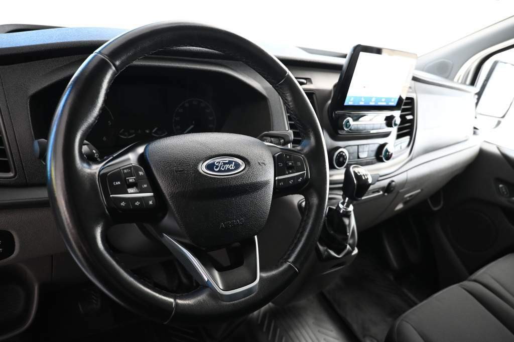 Ford Transit Custom 320 L1H1 Navi Kamera klima tažné 2.0 ECOBLUE TREND