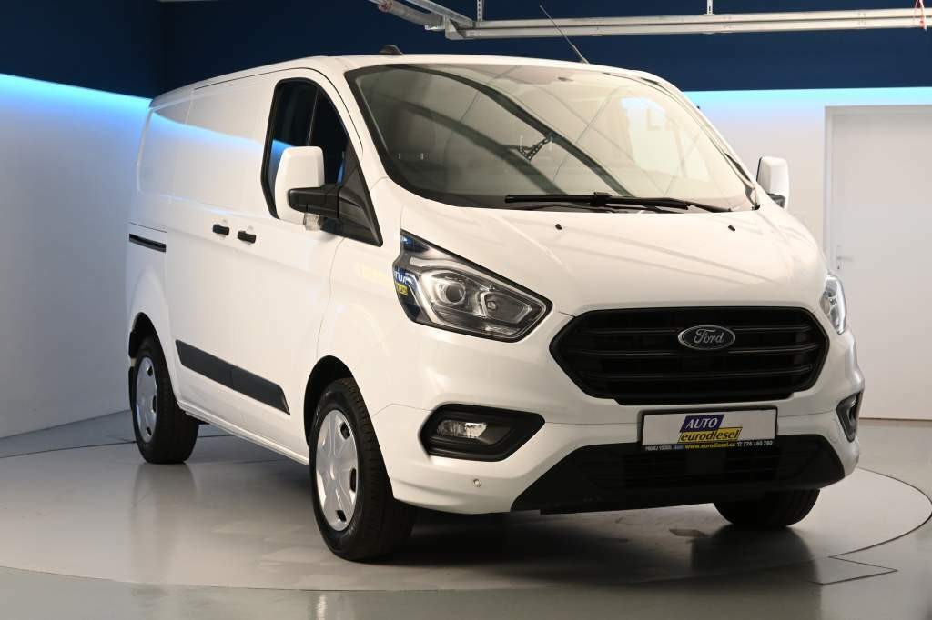 Ford Transit Custom 320 L1H1 Navi Kamera klima tažné 2.0 ECOBLUE TREND