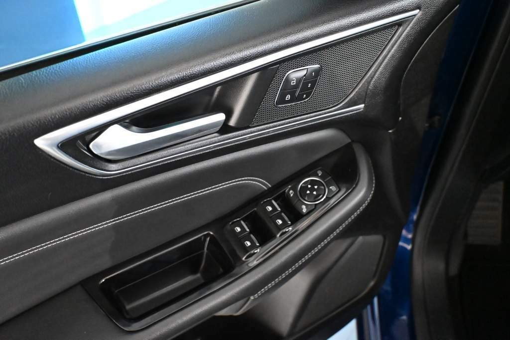 Ford S-MAX ACC SONY Tažné 2.0 TDCi TITANIUM