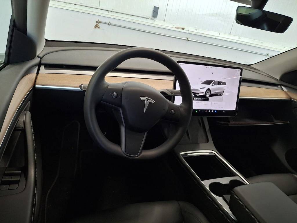 Tesla Model Y 75kWh Long Range AWD