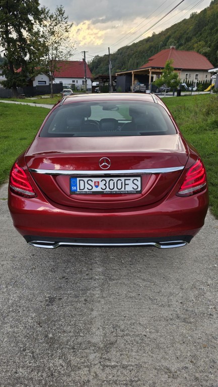 Mercedes C trieda 180