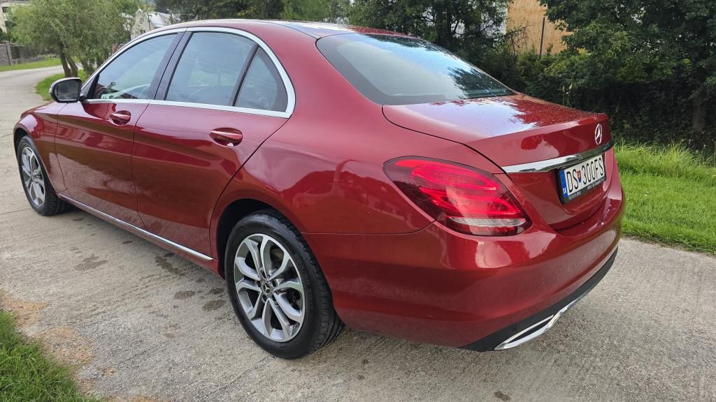 Mercedes C trieda 180