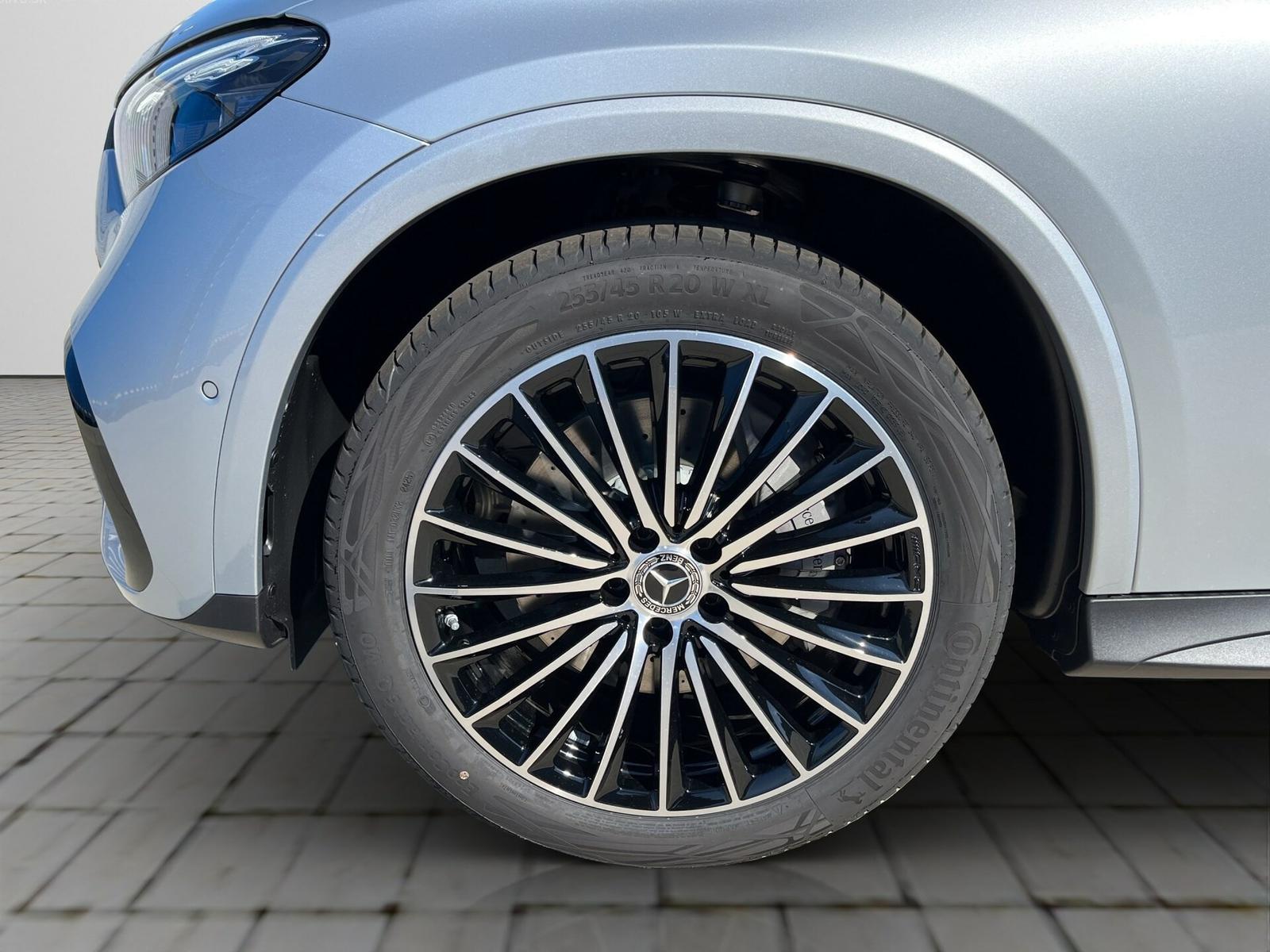MERCEDES-BENZ GLC 200 4MATIC kupé