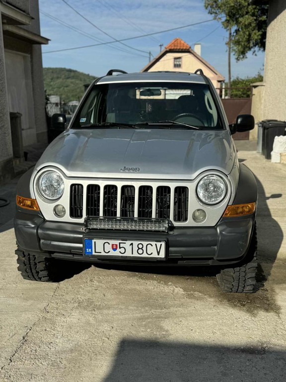 Jeep Cherokee 2.8 CRD 16V Sport