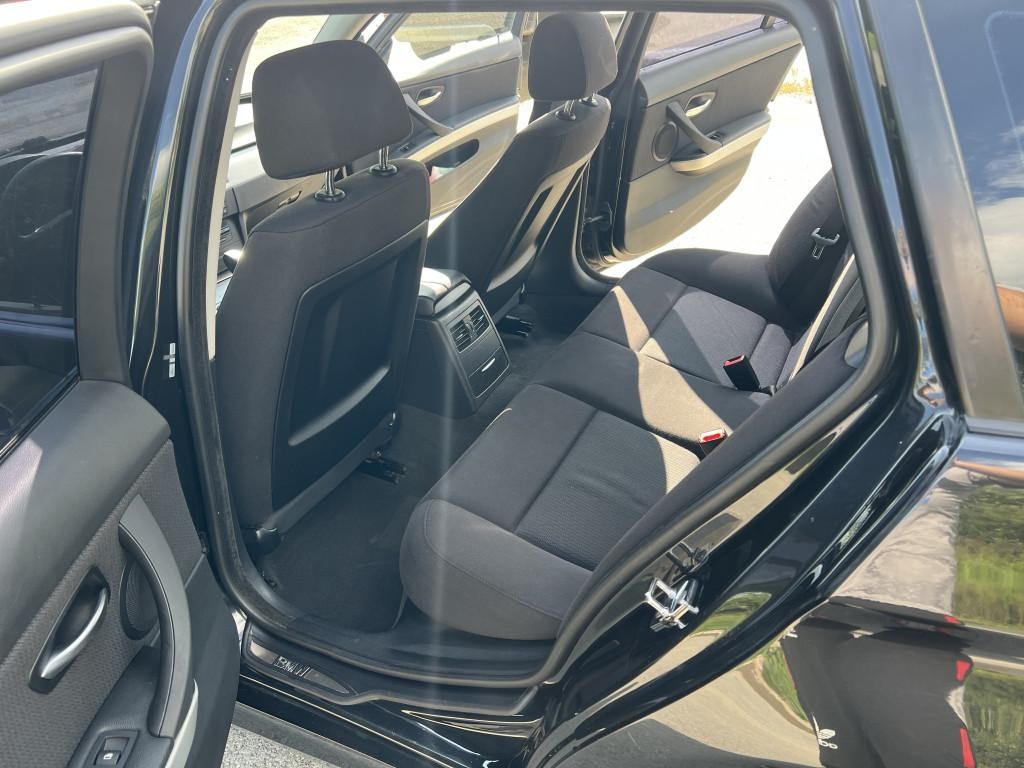 BMW rad 3 Touring 320d Touring xDrive A/T