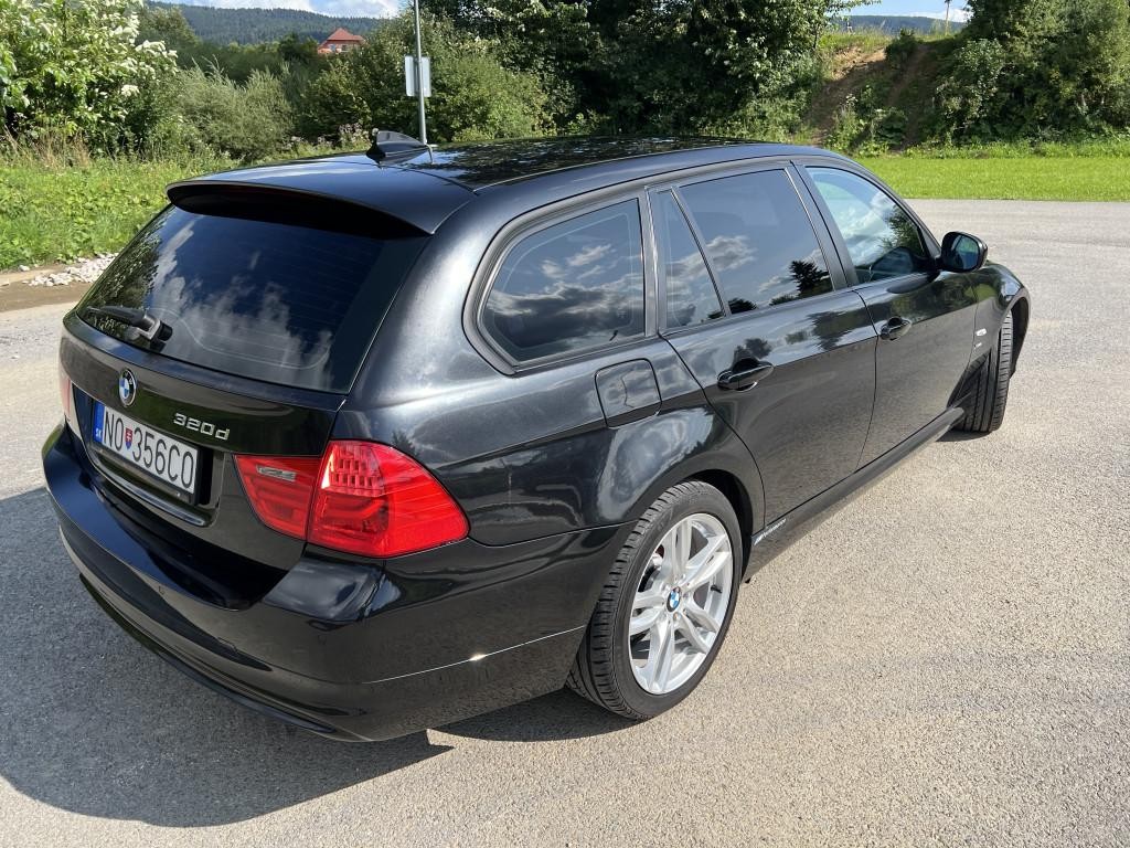 BMW rad 3 Touring 320d Touring xDrive A/T
