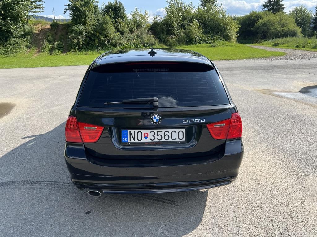 BMW rad 3 Touring 320d Touring xDrive A/T