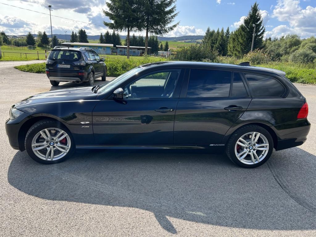 BMW rad 3 Touring 320d Touring xDrive A/T
