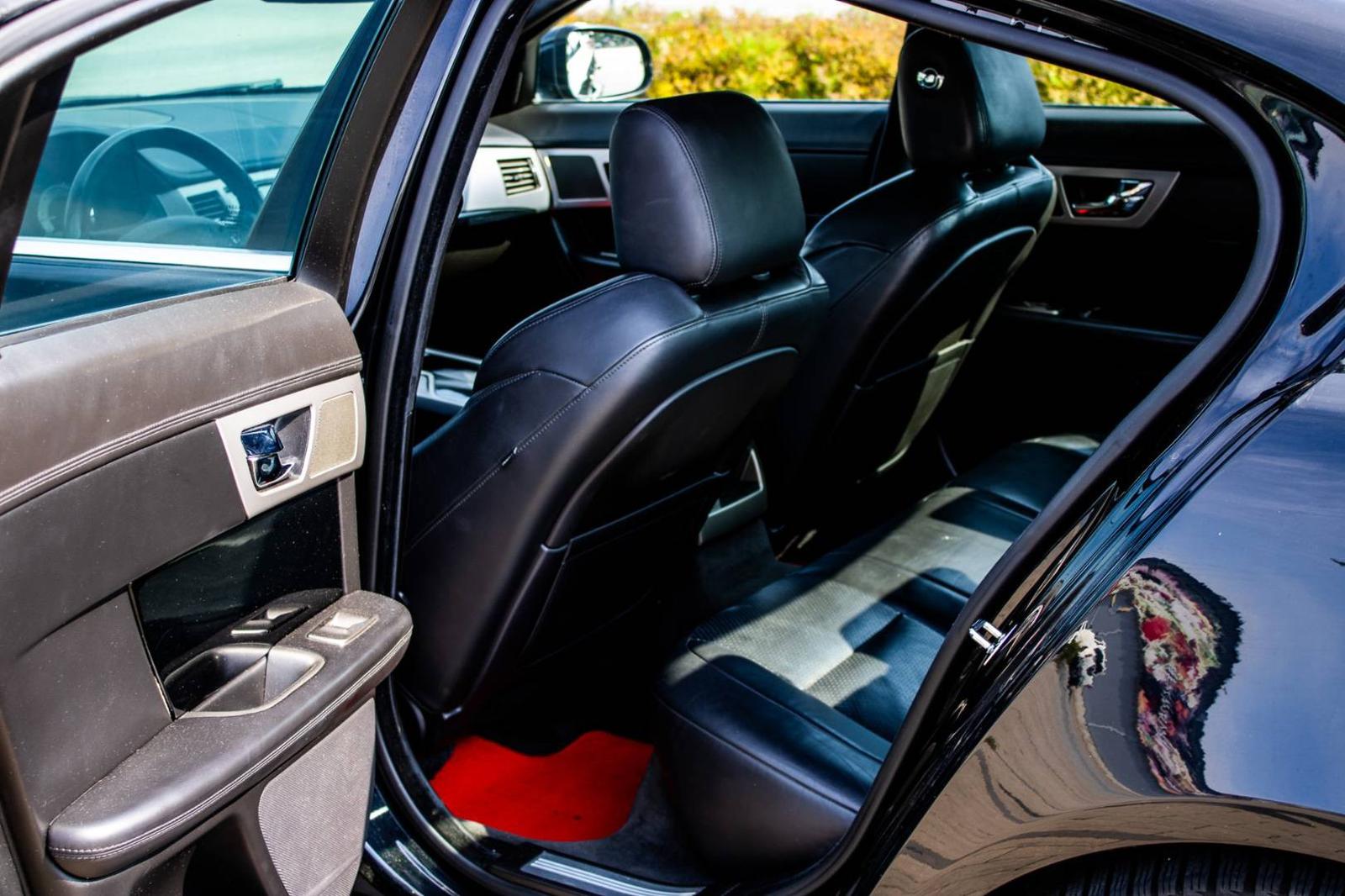 Jaguar XF 3.0D S V6 Luxury