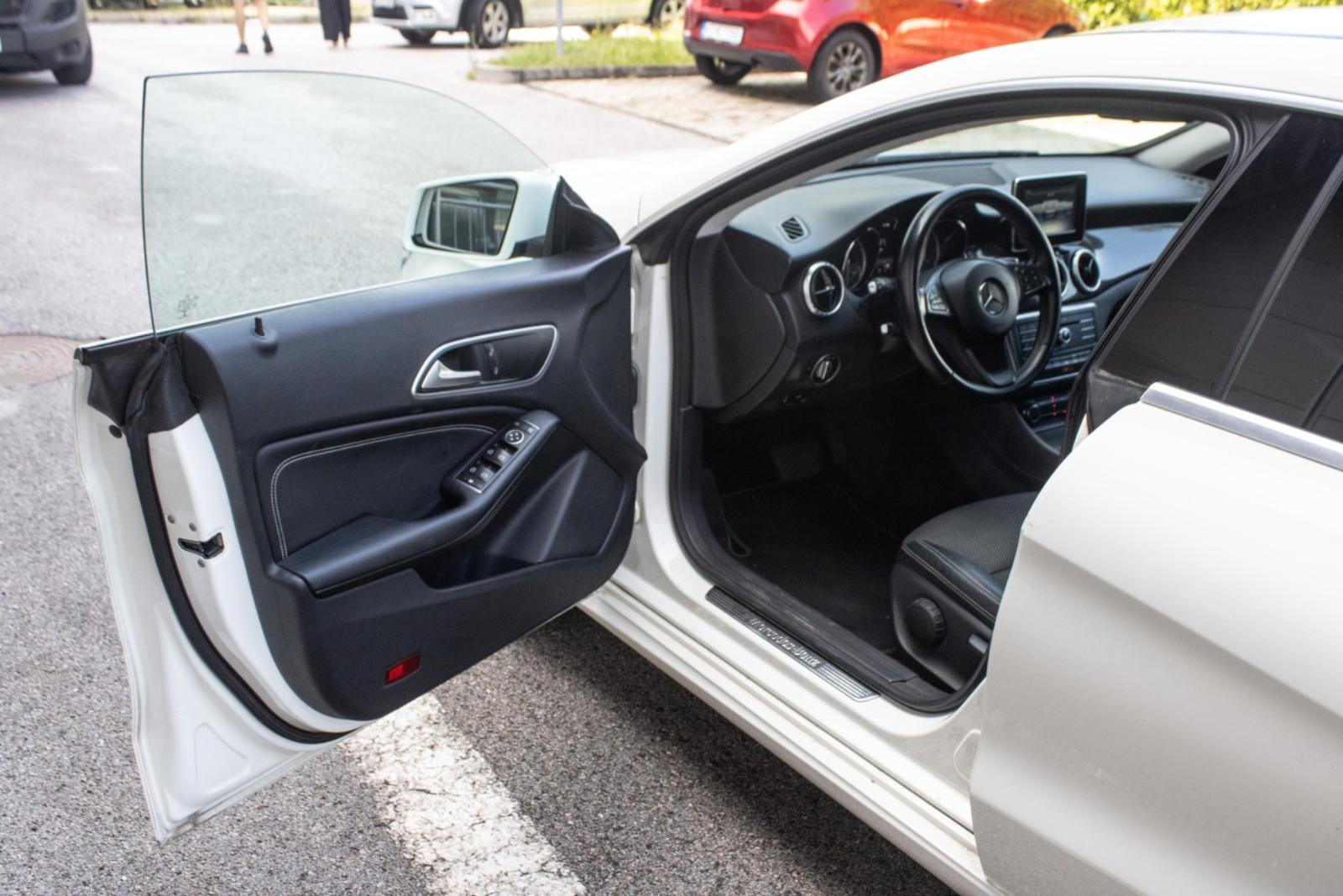 Mercedes-Benz CLA Shooting Brake SB 200 CDI A/T