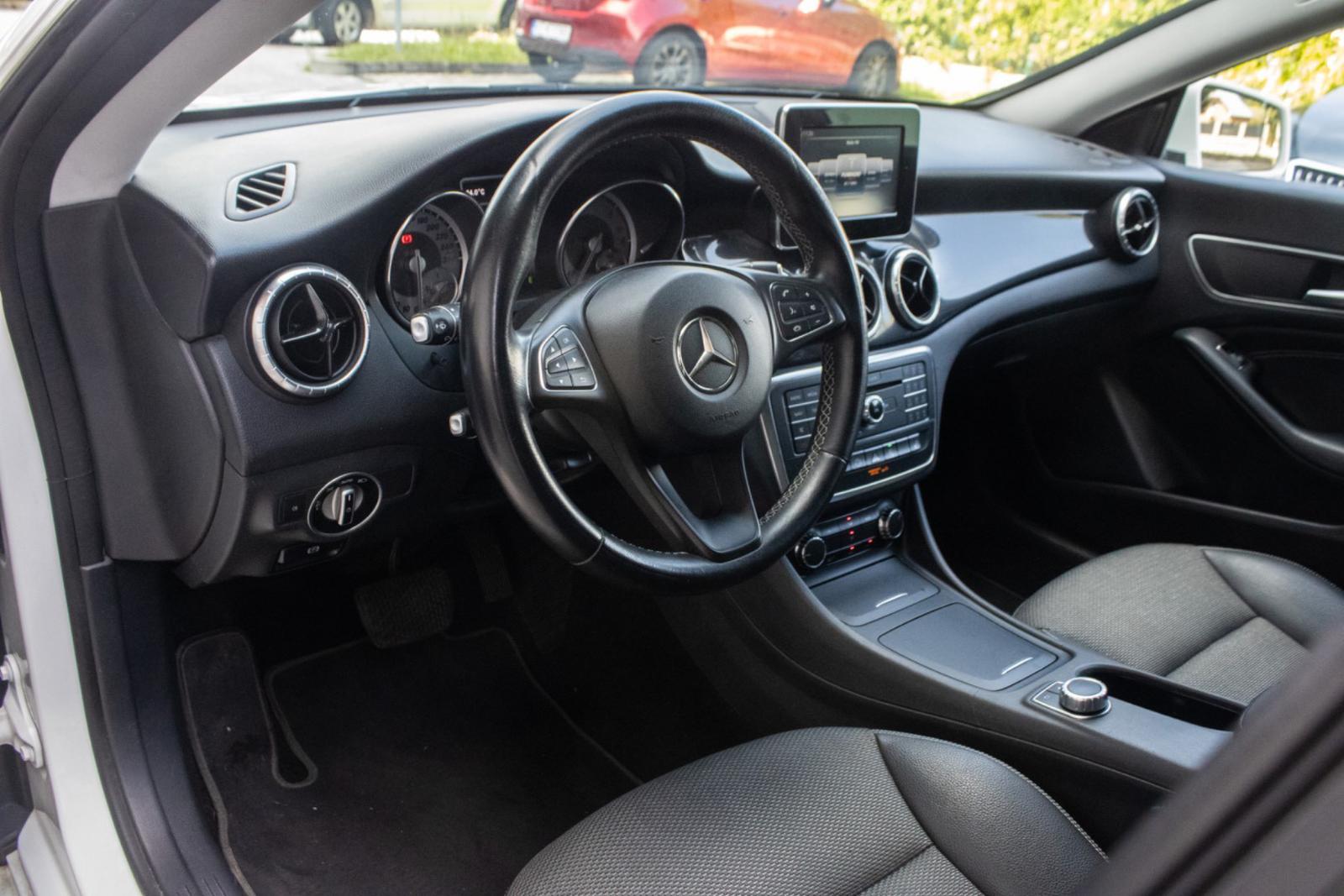 Mercedes-Benz CLA Shooting Brake SB 200 CDI A/T