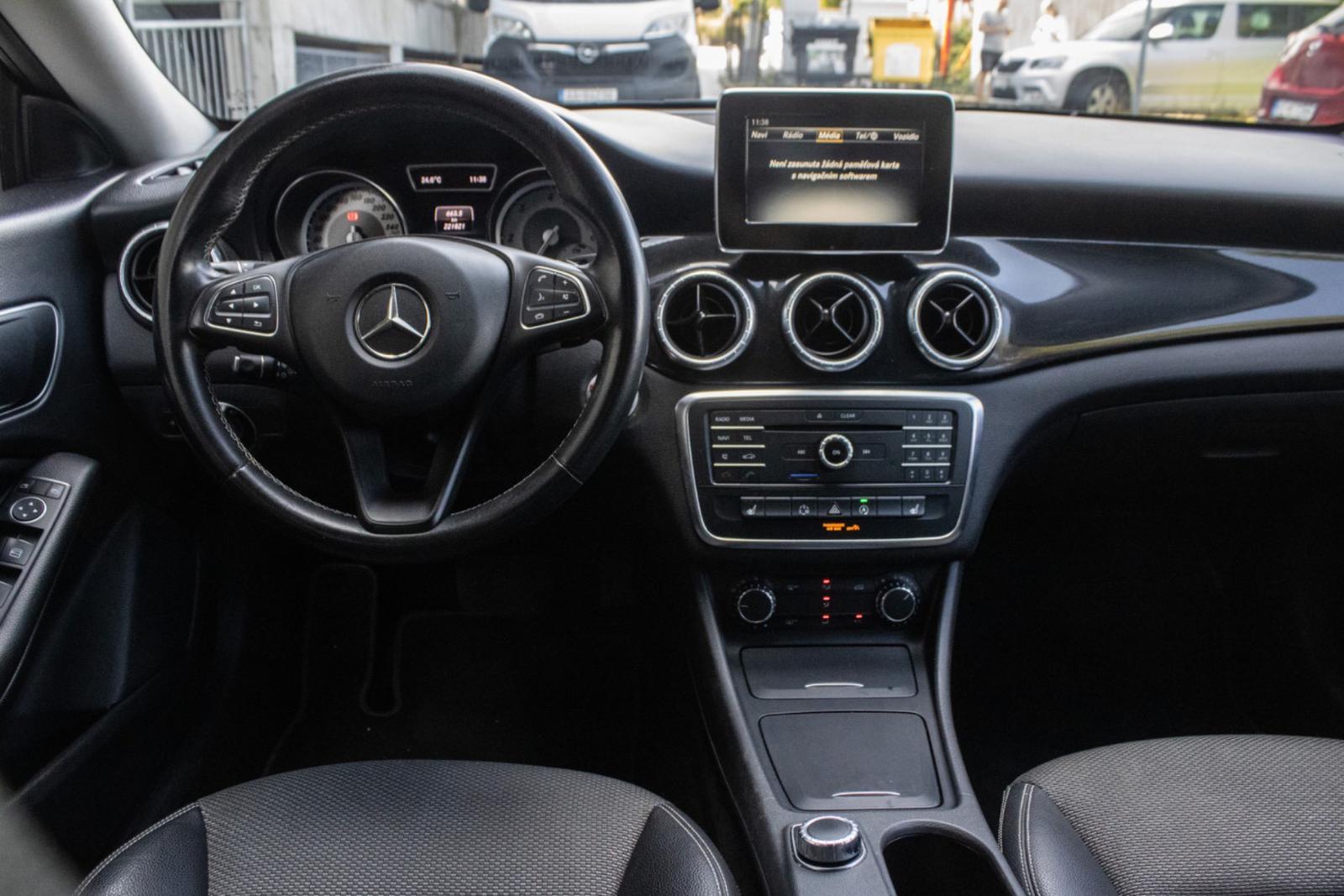 Mercedes-Benz CLA Shooting Brake SB 200 CDI A/T