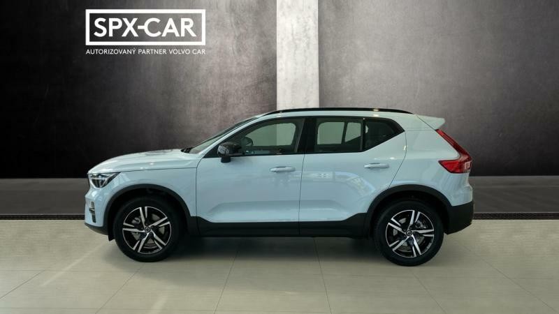 Volvo XC40 CORE, B3 FWD, 120+10 kW / 163+