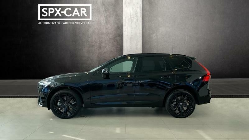 Volvo XC60 PLUS BLACK EDITION, T6 AWD, 18