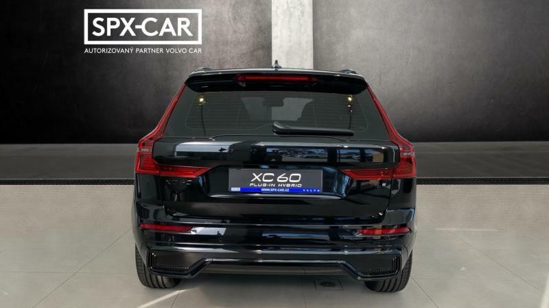 Volvo XC60 PLUS BLACK EDITION, T6 AWD, 18