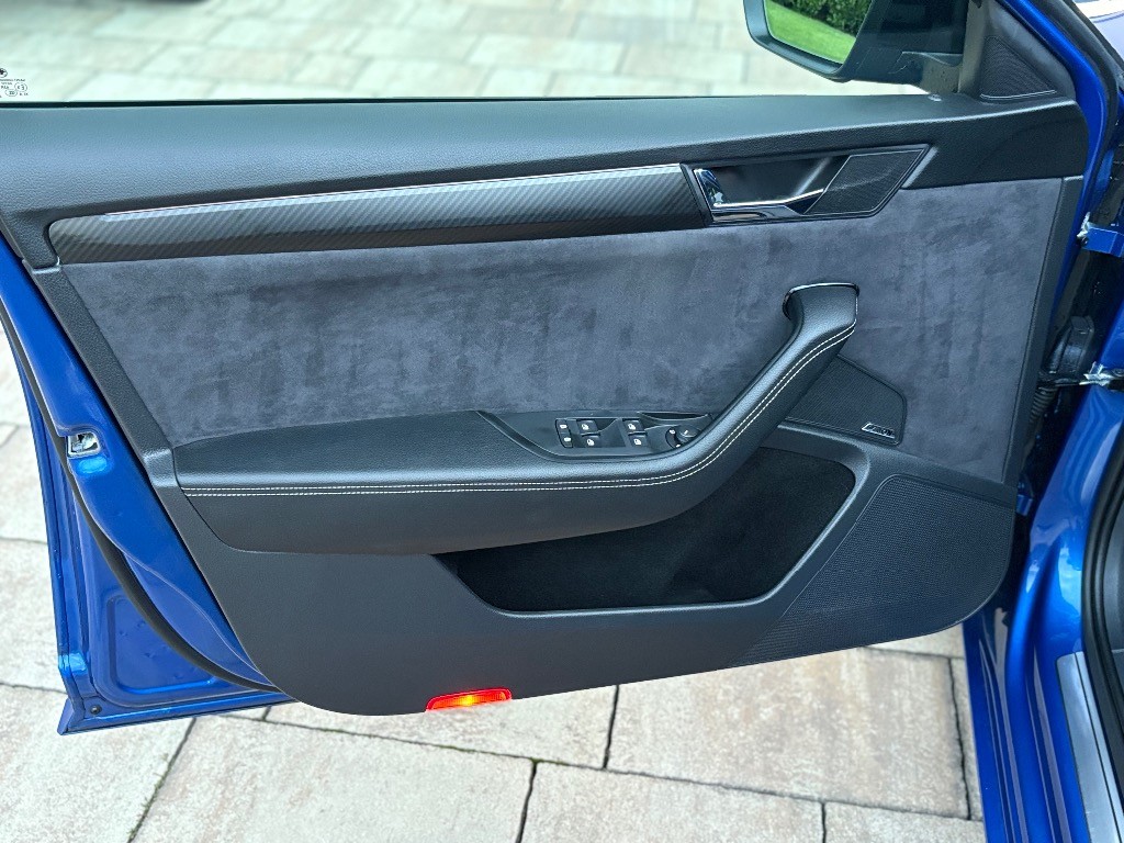 Škoda Superb Combi 2.0 TDI SCR Sportline 4x4 DSG
