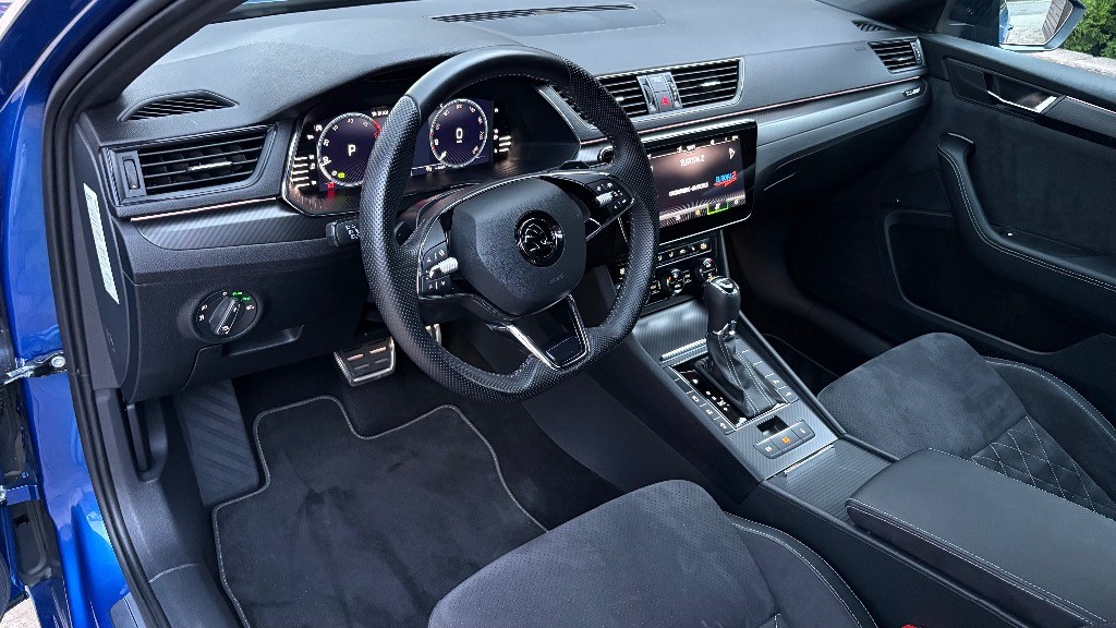 Škoda Superb Combi 2.0 TDI SCR Sportline 4x4 DSG