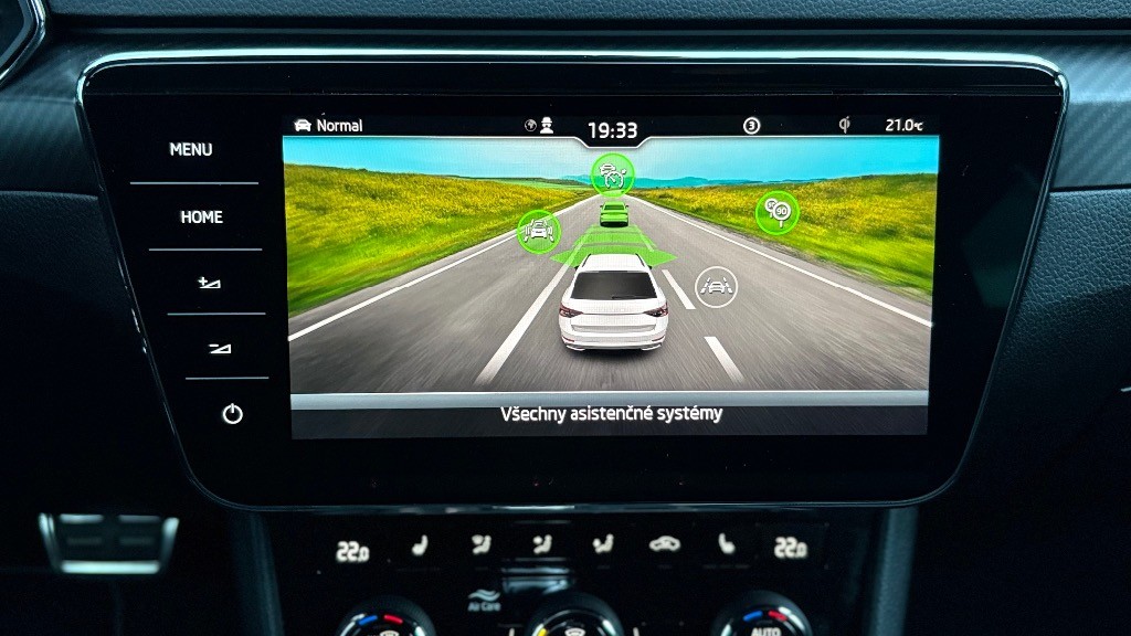 Škoda Superb Combi 2.0 TDI SCR Sportline 4x4 DSG